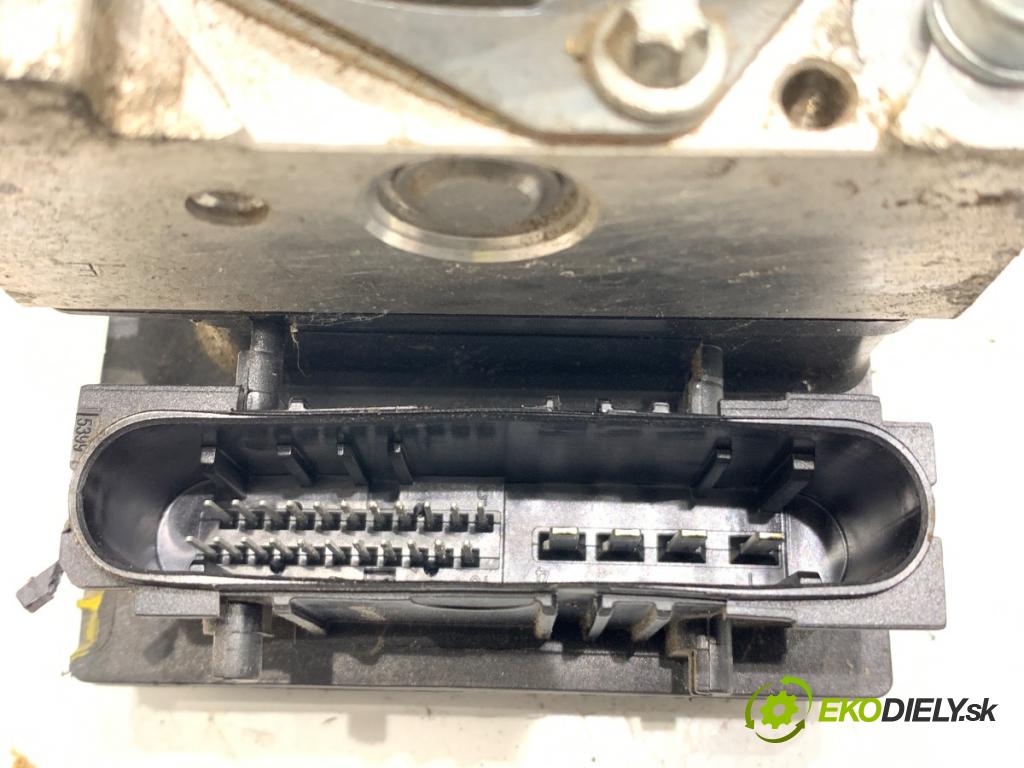 DACIA SANDERO liftback 2012 63 kW 1.6 1598 pumpa ABS 476604621R (Pumpa ABS)