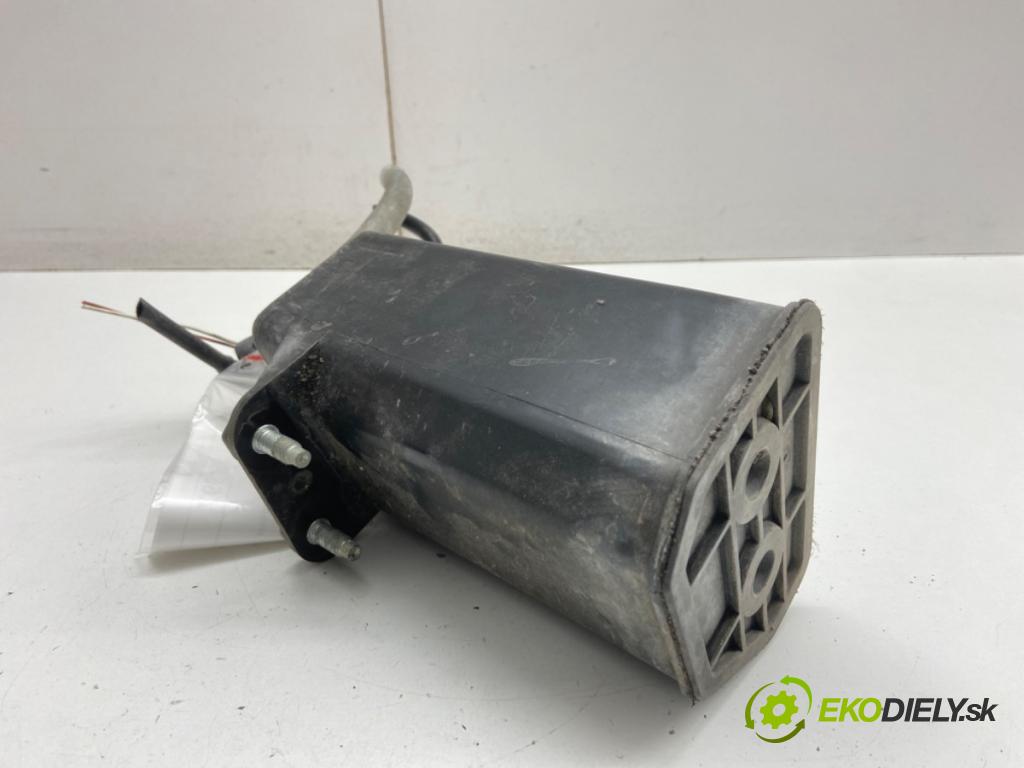 DACIA SANDERO liftback 2012 63 kW 1.6 1598 filter peľový 8200701972
