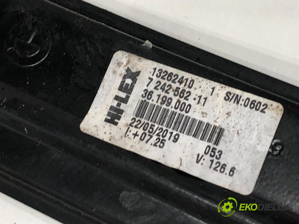 BMW F20 liftback 2019 100 kW 118 i 1598 mechanismus okna pravý přední část 7242562
