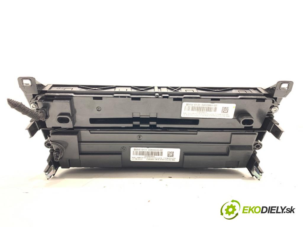 BMW F20 liftback 2019 100 kW 118 i 1598 Panel ovládaní topení 9384046 (Páčky pod volantem)