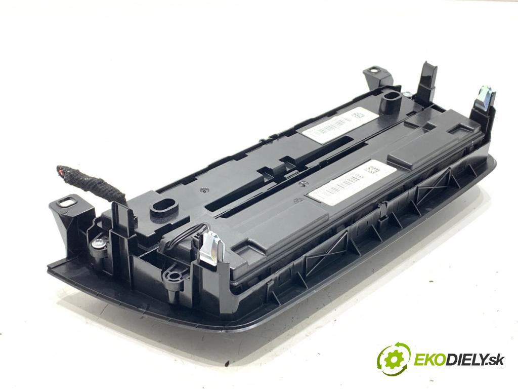 BMW F20 liftback 2019 100 kW 118 i 1598 Panel ovládaní topení 9384046 (Páčky pod volantem)