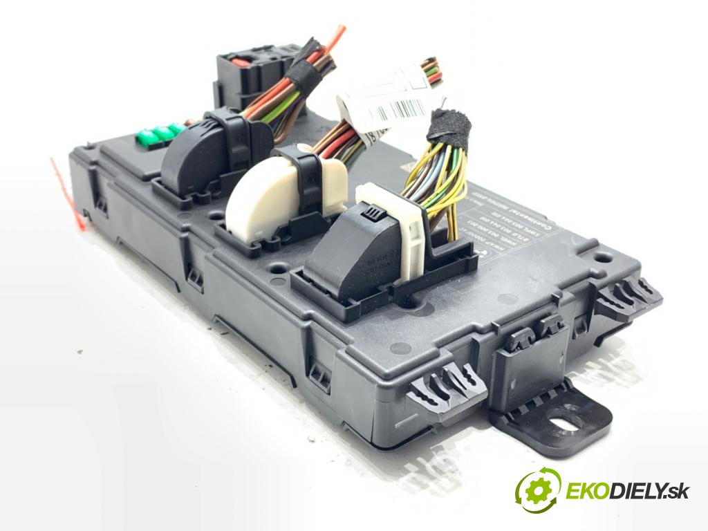 BMW F20 liftback 2019 100 kW 118 i 1598 modul komfortu 9499001 (Komfortní modul)