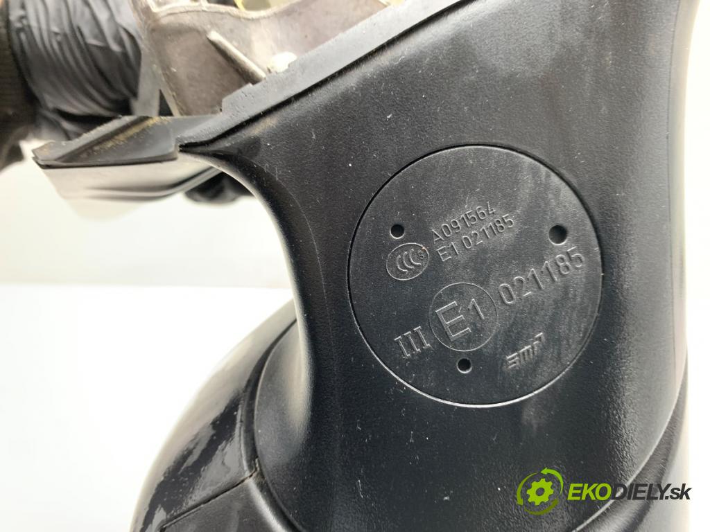 BMW F20 liftback 2019 100 kW 118 i 1598 Spätné zrkadlo ľavy 300