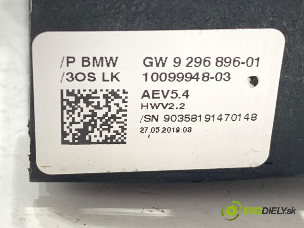 BMW F20 liftback 2019 100 kW 118 i 1598 Kulisa 9296896 (Rýchlostná páka (kulisa))