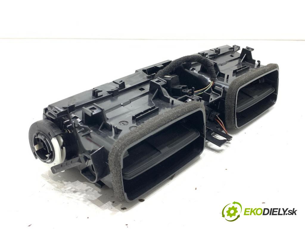 BMW F20 liftback 2019 100 kW 118 i 1598 Mriežky kúrenia predný stredna 9347435