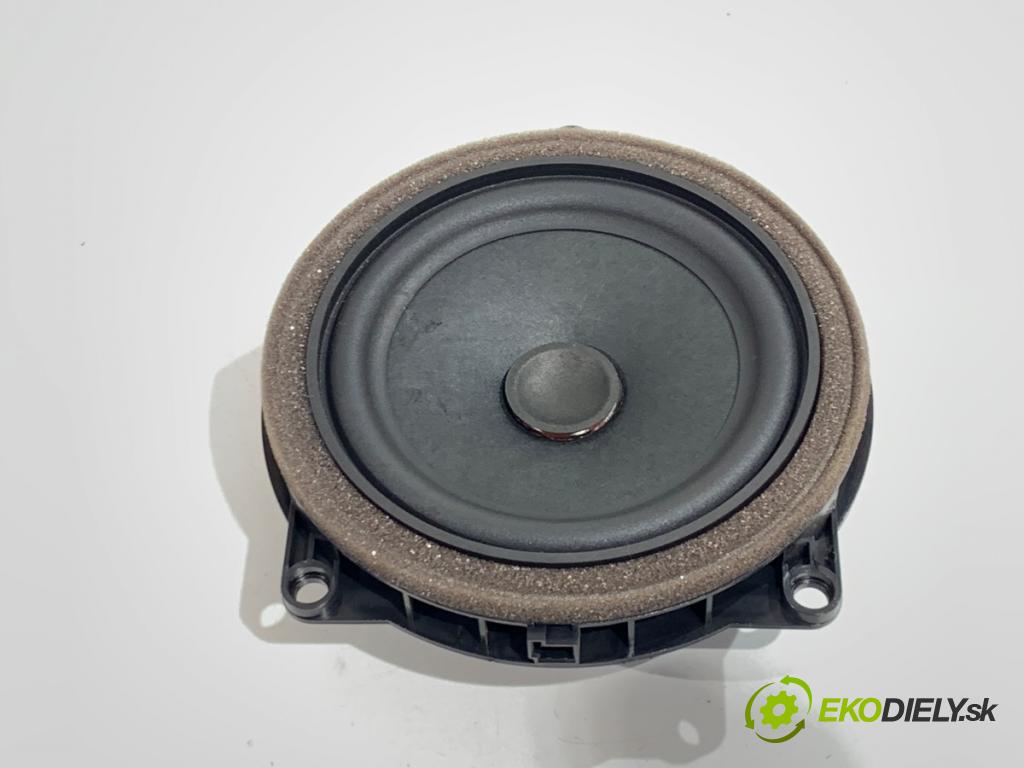 BMW F20 liftback 2019 100 kW 118 i 1598 reproduktory 9288769