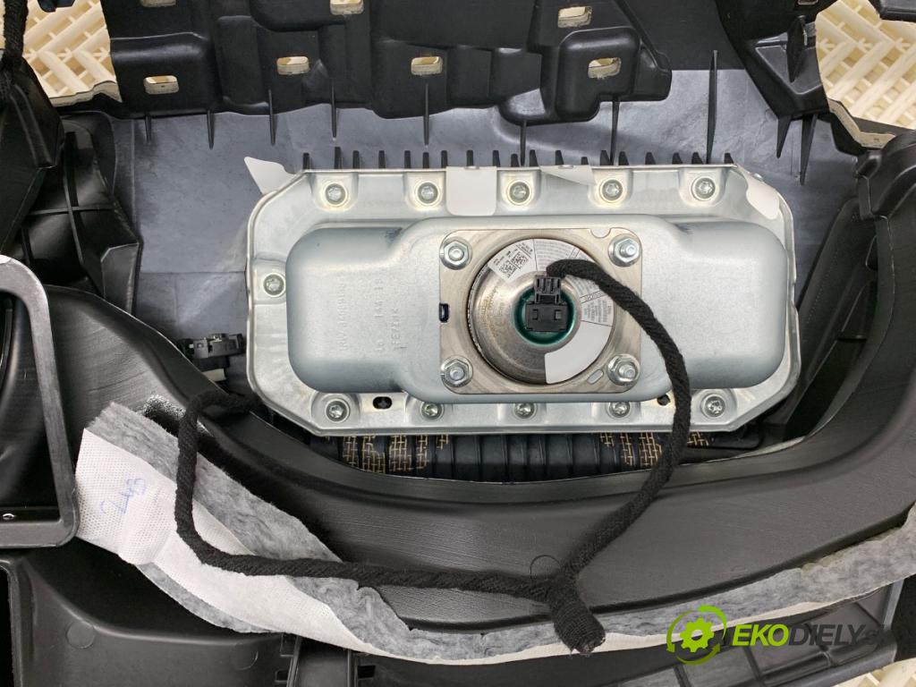 BMW F20 liftback 2019 100 kW 118 i 1598 Palubná doska VANKÚŠ: spolujazdca LIFT
