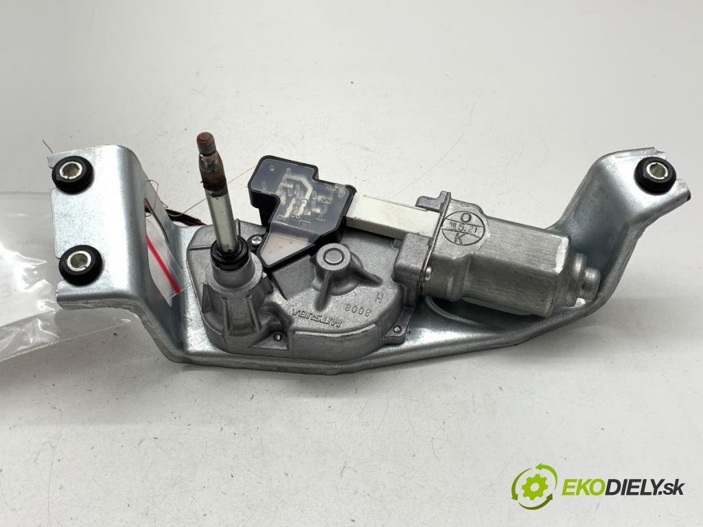 BMW F20 liftback 2019 100 kW 118 i 1598 Motor stieračov zad 7258532