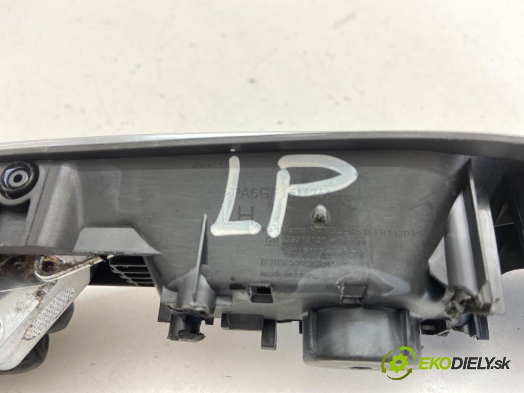 OPEL INSIGNIA B Kombi 2020 100 kW 1.6 CDTi (35) 1598 klika vnitřní levý přední část