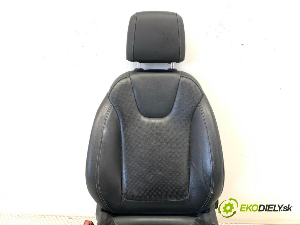 OPEL INSIGNIA B Kombi 2020 100 kW 1.6 CDTi (35) 1598 sedadlo levý přední část
