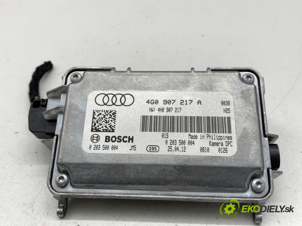 AUDI A8 D4 sedan 2012 368 kW 6.3 W12 quattro 6299 KAMERA okna PŘEDNÍ 4G0907217A