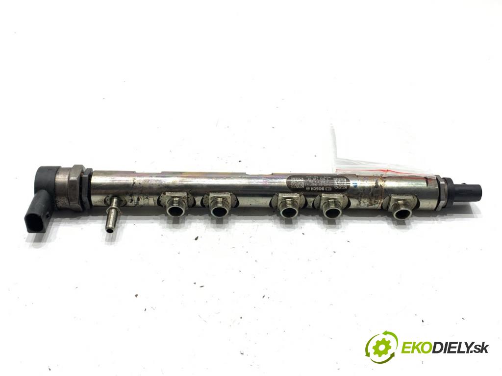 BMW F11 Kombi 2011 135 kW 520 d 1995 lišta vstřikovací 780912804