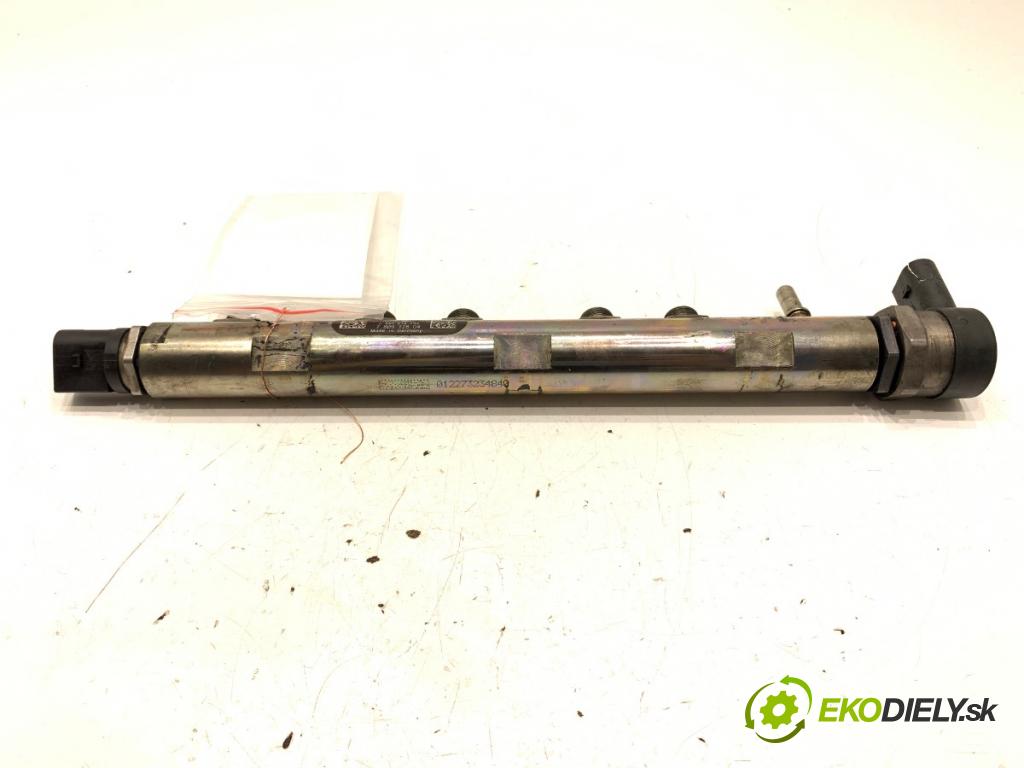 BMW F11 Kombi 2011 135 kW 520 d 1995 Lišta vstrekovacia 780912804