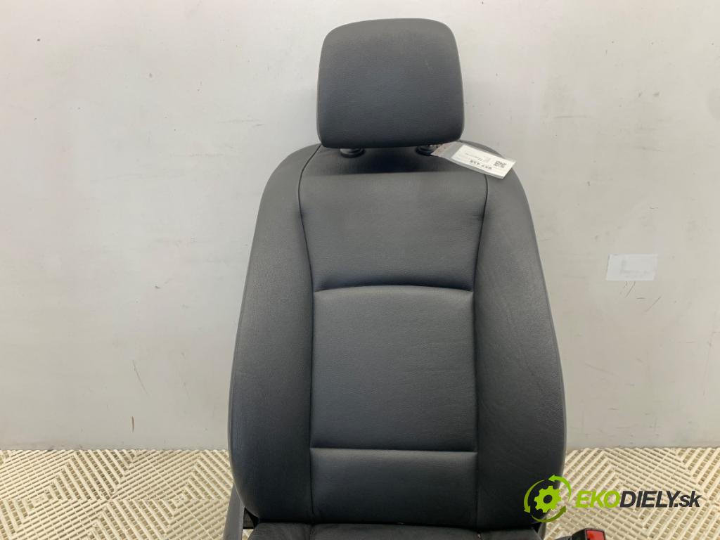BMW F11 Kombi 2011 135 kW 520 d 1995 Sedadlo pravy predný