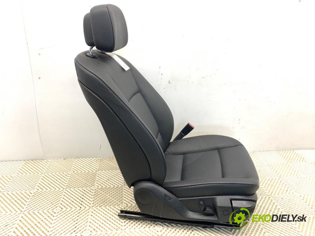 BMW F11 Kombi 2011 135 kW 520 d 1995 Sedadlo pravy predný