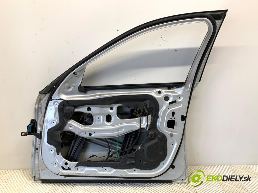 BMW F11 Kombi 2011 135 kW 520 d 1995 Dvere pravy predný 354/7