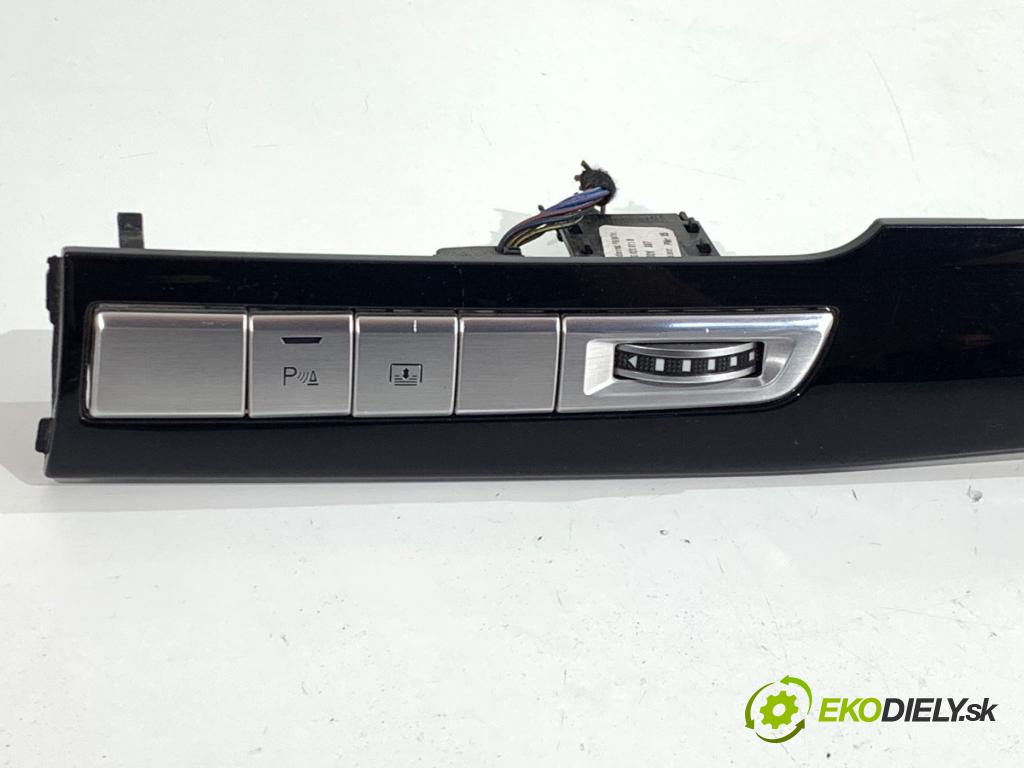 AUDI A8 D4 sedan 2012 368 kW 6.3 W12 quattro 6299 lišty kryt 4H1853191 (Lišta)