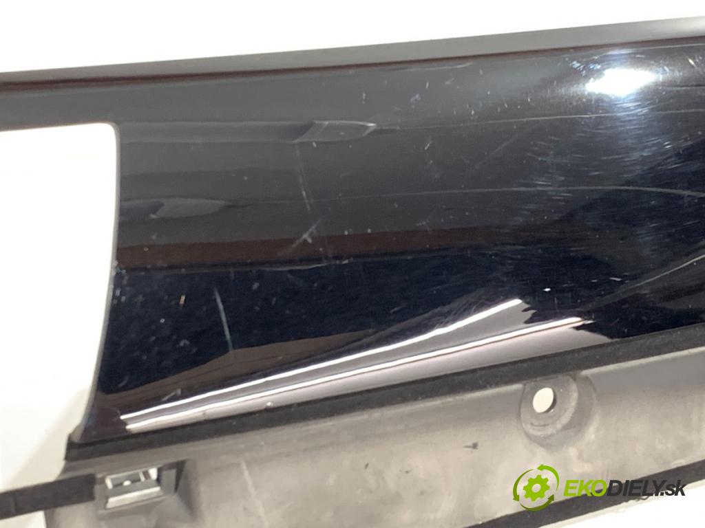 AUDI A8 D4 sedan 2012 368 kW 6.3 W12 quattro 6299 lišty kryt 4H1853191 (Lišta)