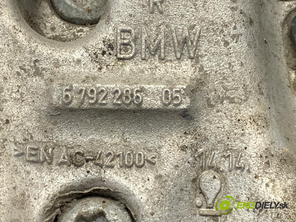 BMW F20 liftback 2019 100 kW 118 i 1598 náboj pravy predný 6792286