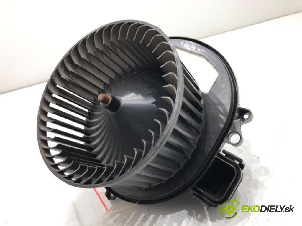 BMW F20 liftback 2019 100 kW 118 i 1598 ventilátor kúrenia T958225