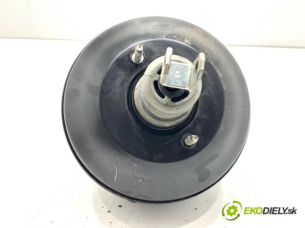 BMW F20 liftback 2019 100 kW 118 i 1598 Posilovač bŕzd 6798418