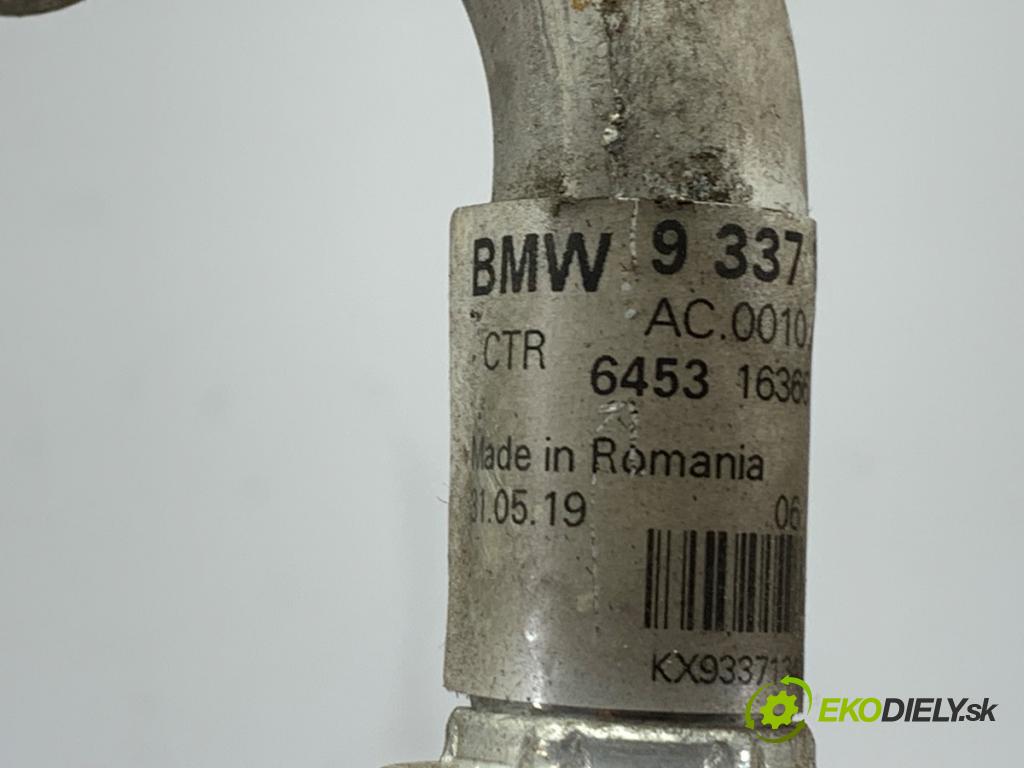 BMW F20 liftback 2019 100 kW 118 i 1598 rúrka klimatizácie 9337134-04 (Rúrka klimatizácie)