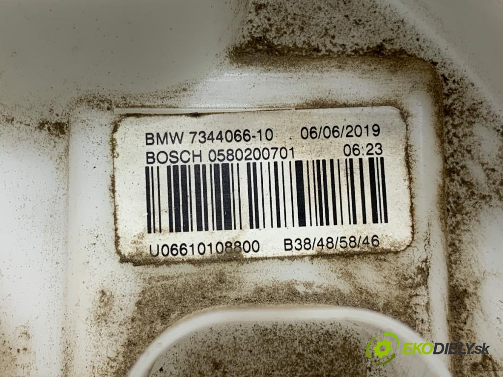 BMW F20 liftback 2019 100 kW 118 i 1598 Pumpa paliva 7344066