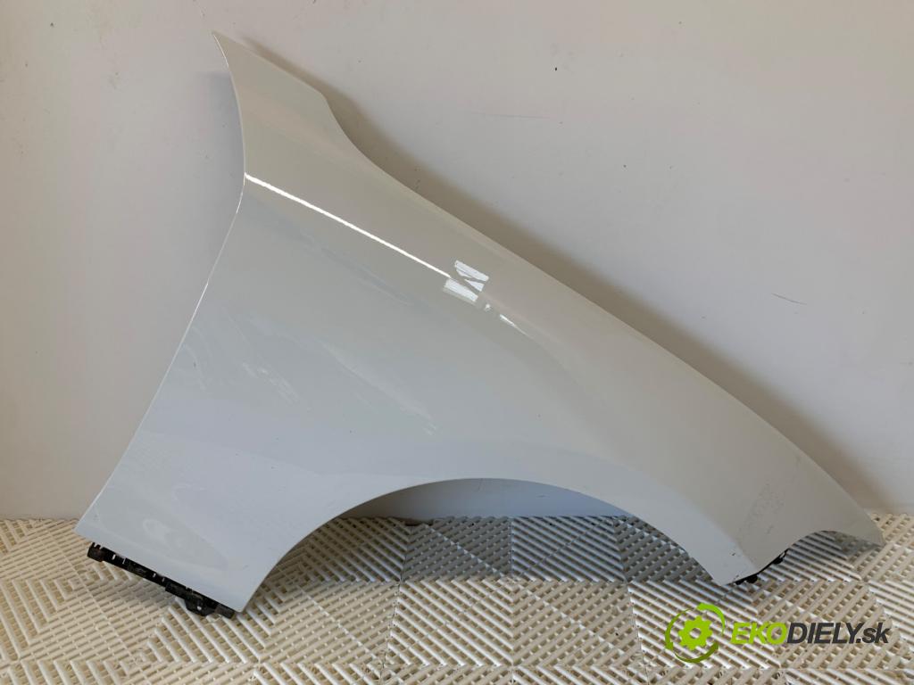 BMW F20 liftback 2019 100 kW 118 i 1598 blatník pravý přední část 300 
