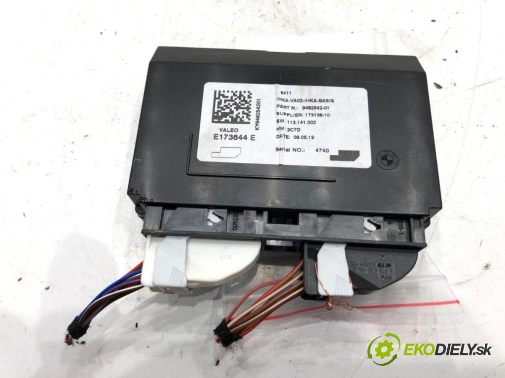 BMW F20 liftback 2019 100 kW 118 i 1598 Modul klimatizácie 9462542 (Kľučka dverí ostatné)