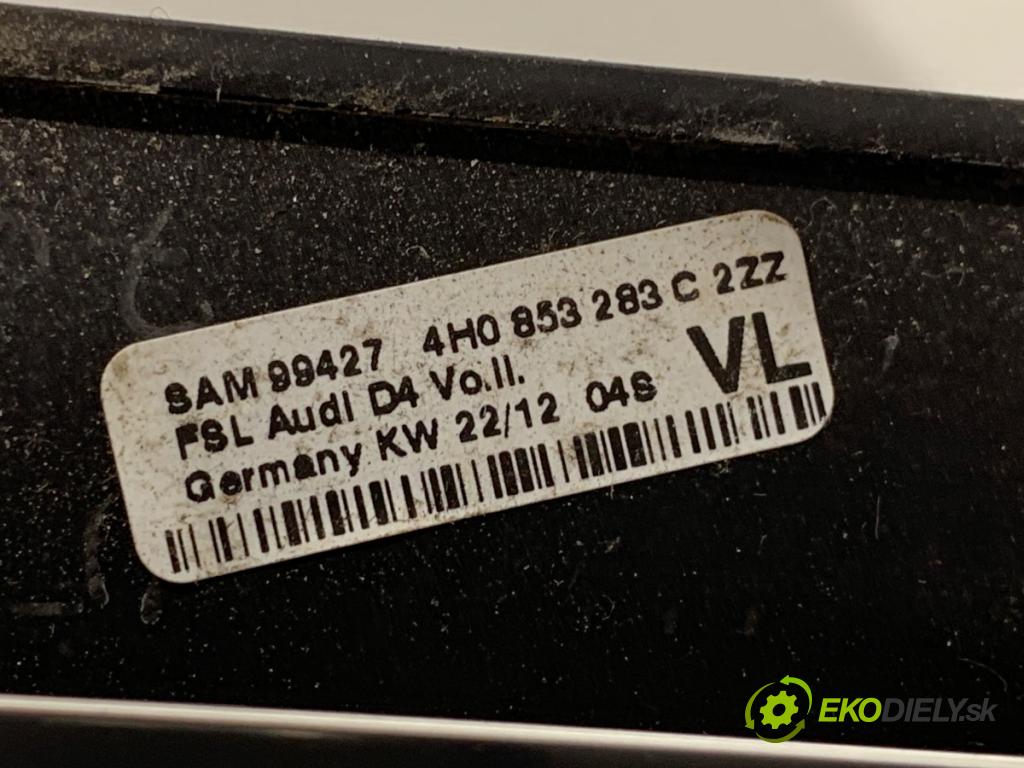 AUDI A8 D4 sedan 2012 368 kW 6.3 W12 quattro 6299 lišta Sbírání: přední část levý 4H0853283C