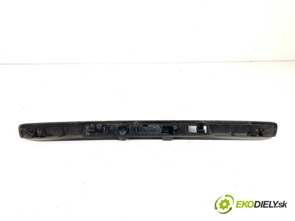 AUDI A8 D3 sedan 2007 331 kW S8 quattro 5204 lišta dveří zadní část 4E0827576