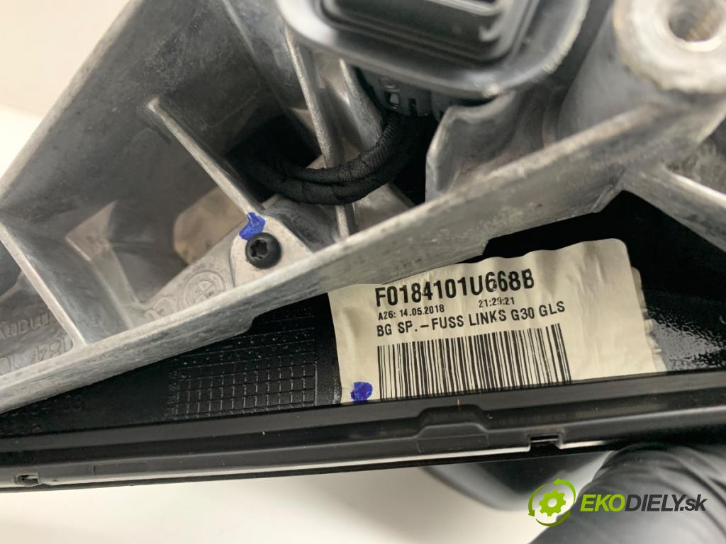 BMW G30 sedan 2018 140 kW 520 d Mild-Hybrid 1995 zpětné zrcátko levý A90