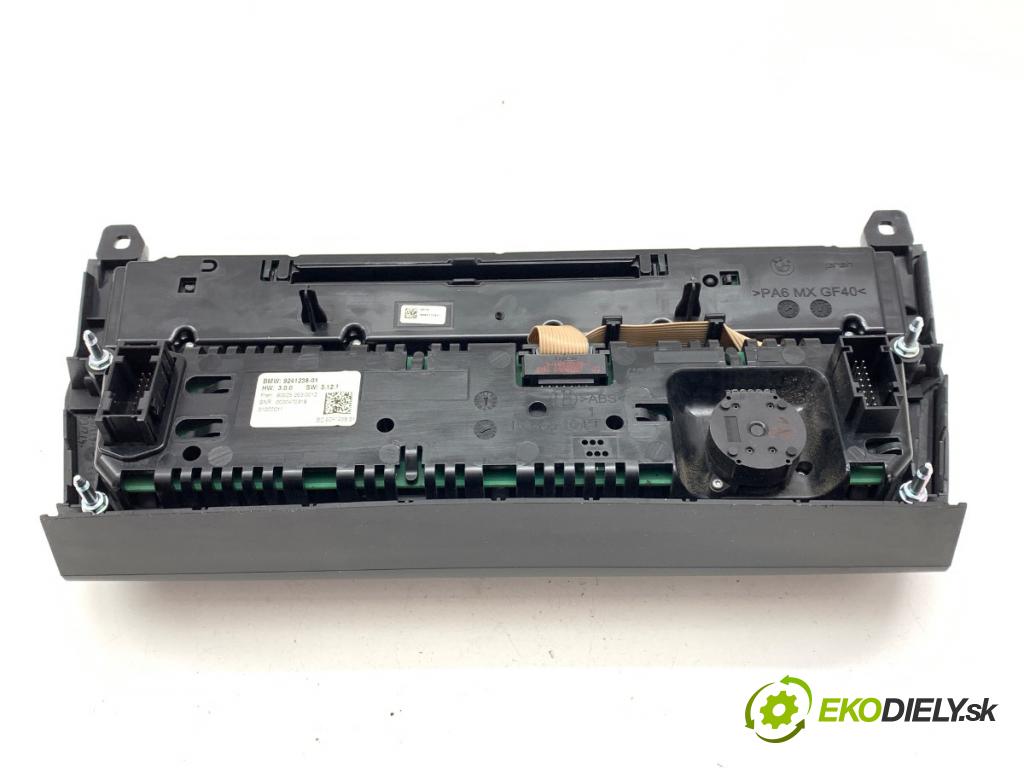 BMW F11 Kombi 2011 135 kW 520 d 1995 Panel ovládaní topení 9241238 (Páčky pod volantem)