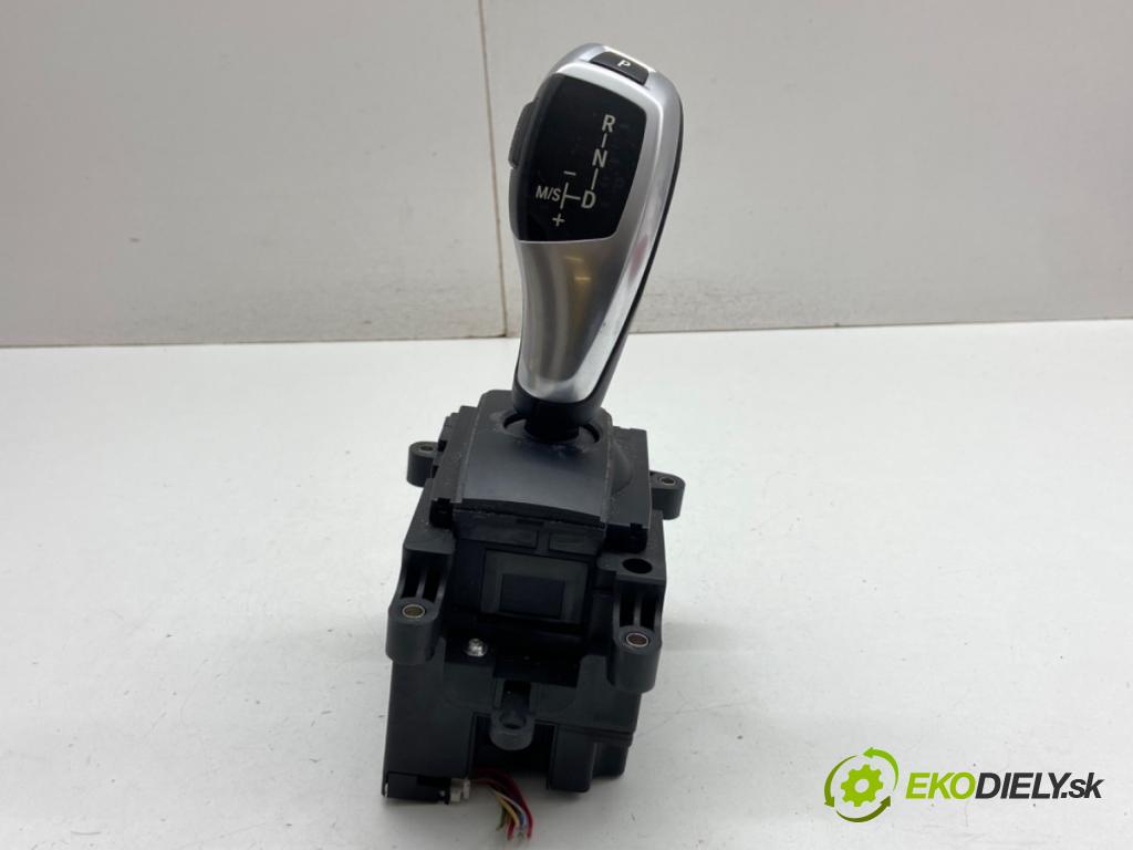 BMW F11 Kombi 2011 135 kW 520 d 1995 Kulisa 9239504 (Rýchlostná páka (kulisa))