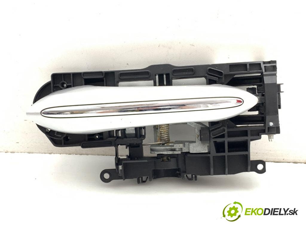 BMW F11 Kombi 2011 135 kW 520 d 1995 Kľučka vonkajšia pravy zad 