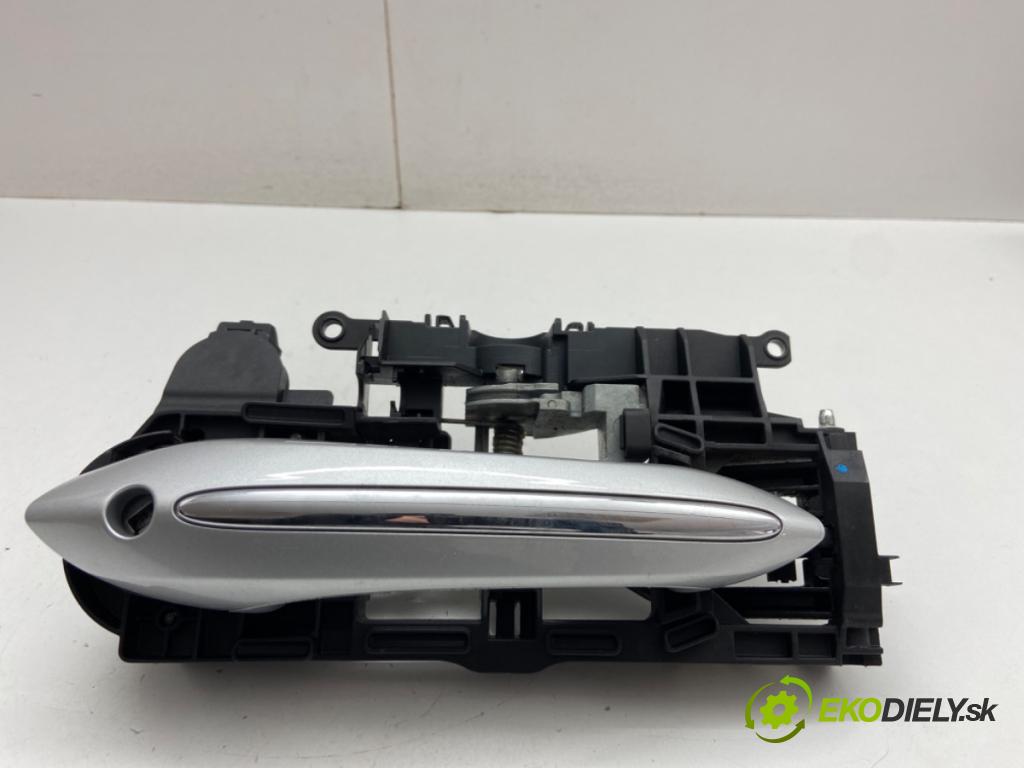 BMW F11 Kombi 2011 135 kW 520 d 1995 Kľučka vonkajšia ľavy predný 7564309