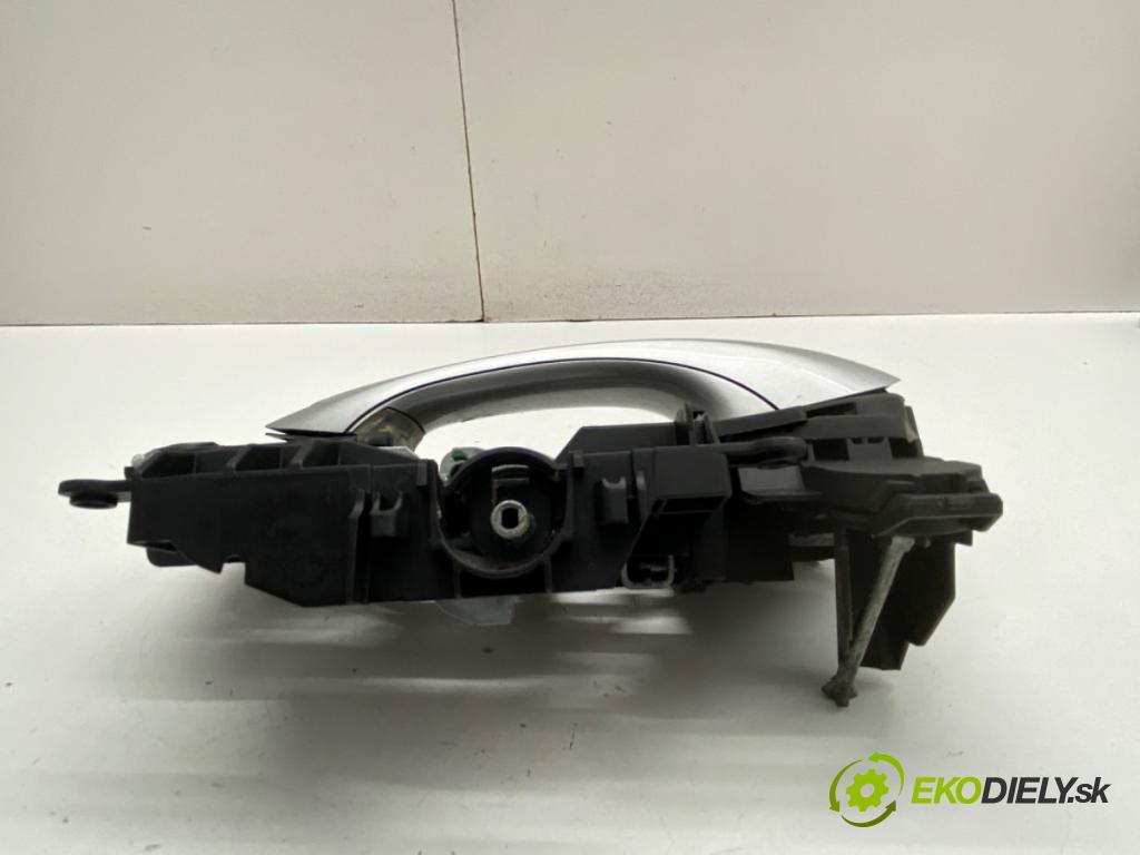 BMW F11 Kombi 2011 135 kW 520 d 1995 Kľučka vonkajšia ľavy predný 7564309