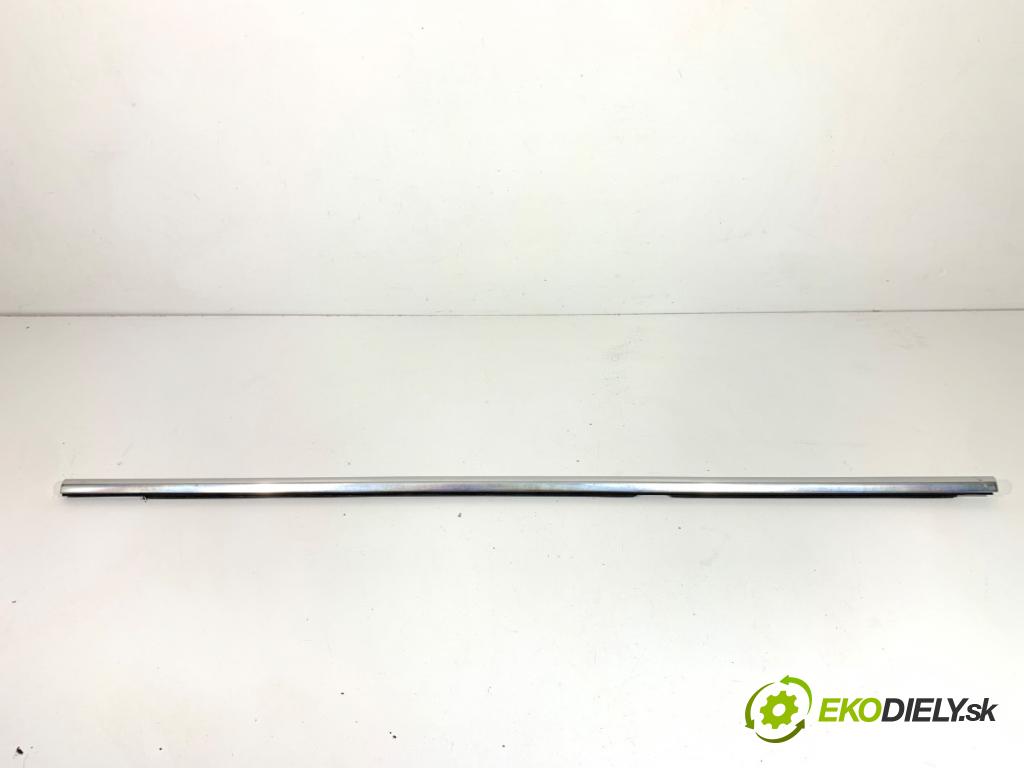 BMW F11 Kombi 2011 135 kW 520 d 1995 Lišta Sbírání: zad pravy 