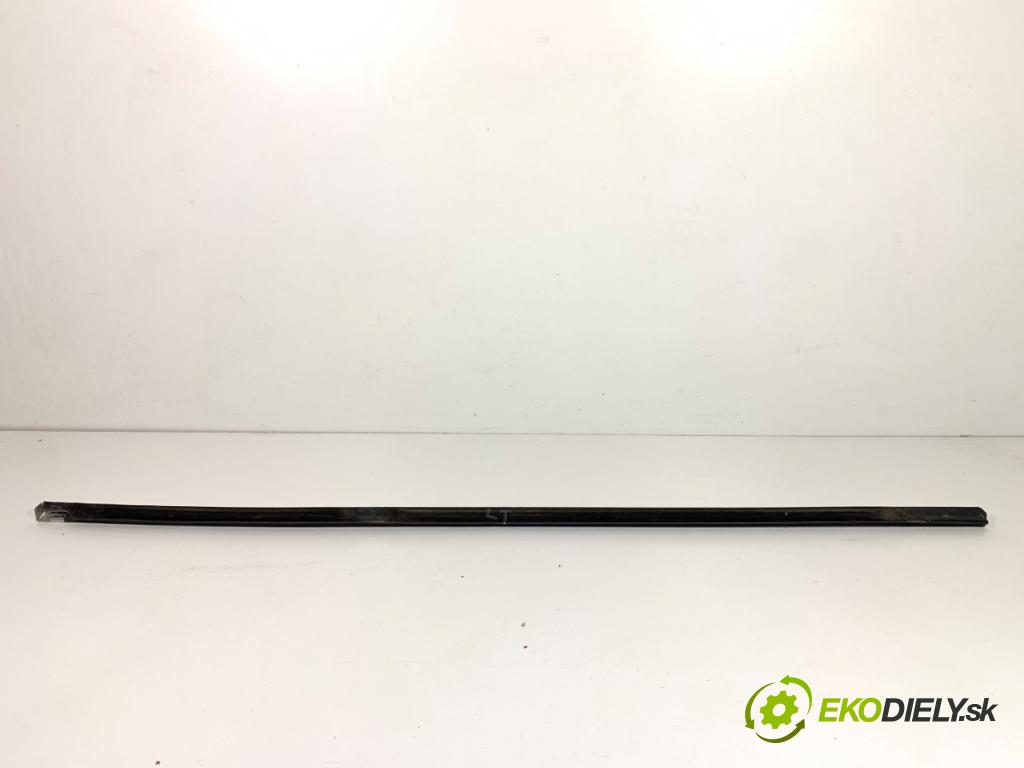 BMW F11 Kombi 2011 135 kW 520 d 1995 Lišta Sbírání: zad ľavy