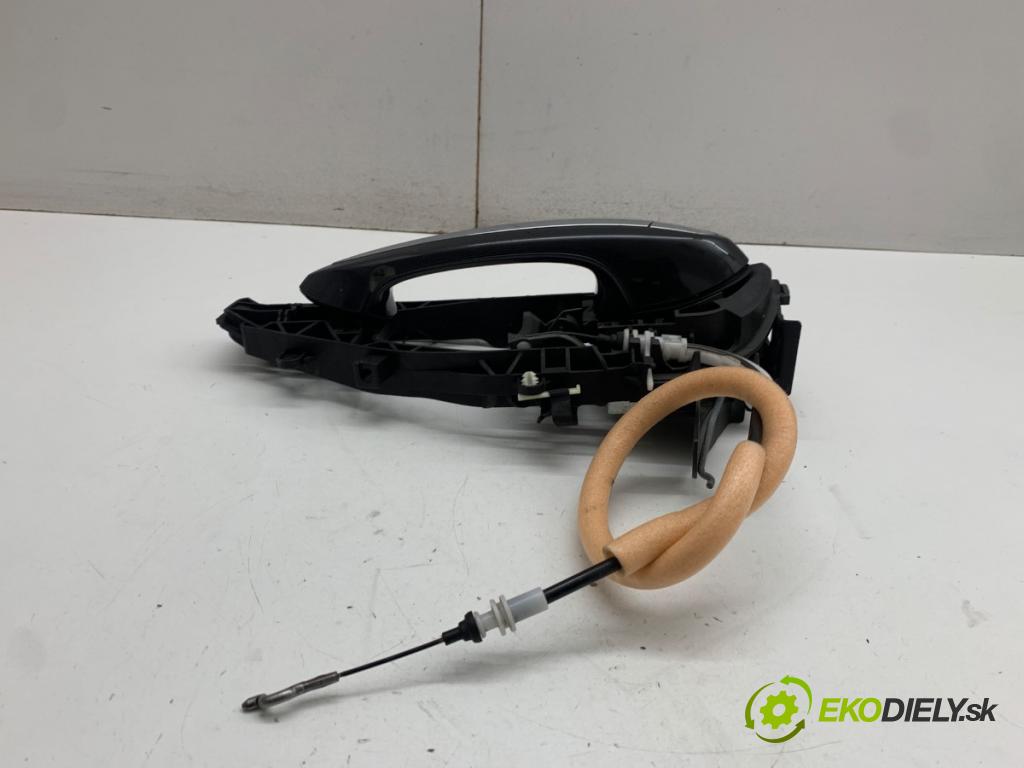 BMW G30 sedan 2018 140 kW 520 d Mild-Hybrid 1995 klika vnejší levý přední část 7401203