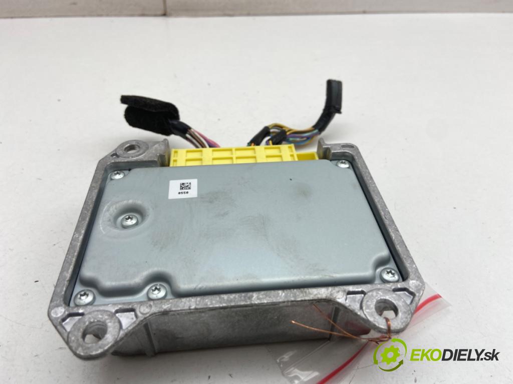 MITSUBISHI ASX SUV 2015 86 kW 1.6 MIVEC 1590 senzor airbag 8635A321 (Snímač)