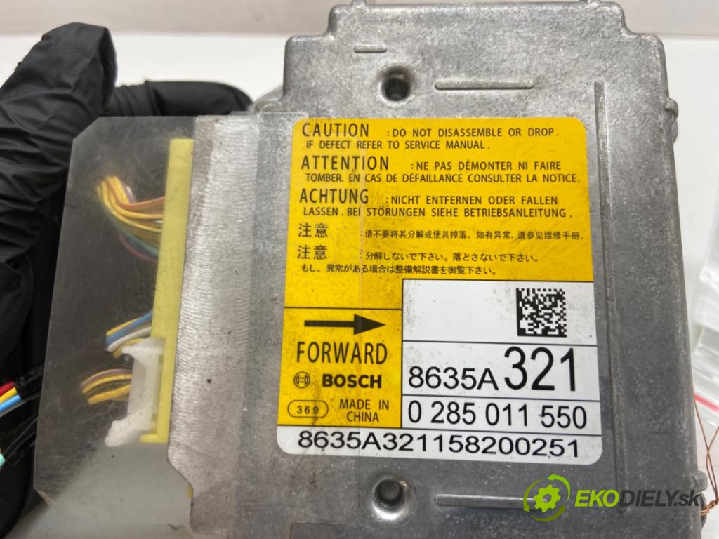 MITSUBISHI ASX SUV 2015 86 kW 1.6 MIVEC 1590 senzor airbag 8635A321 (Snímač)