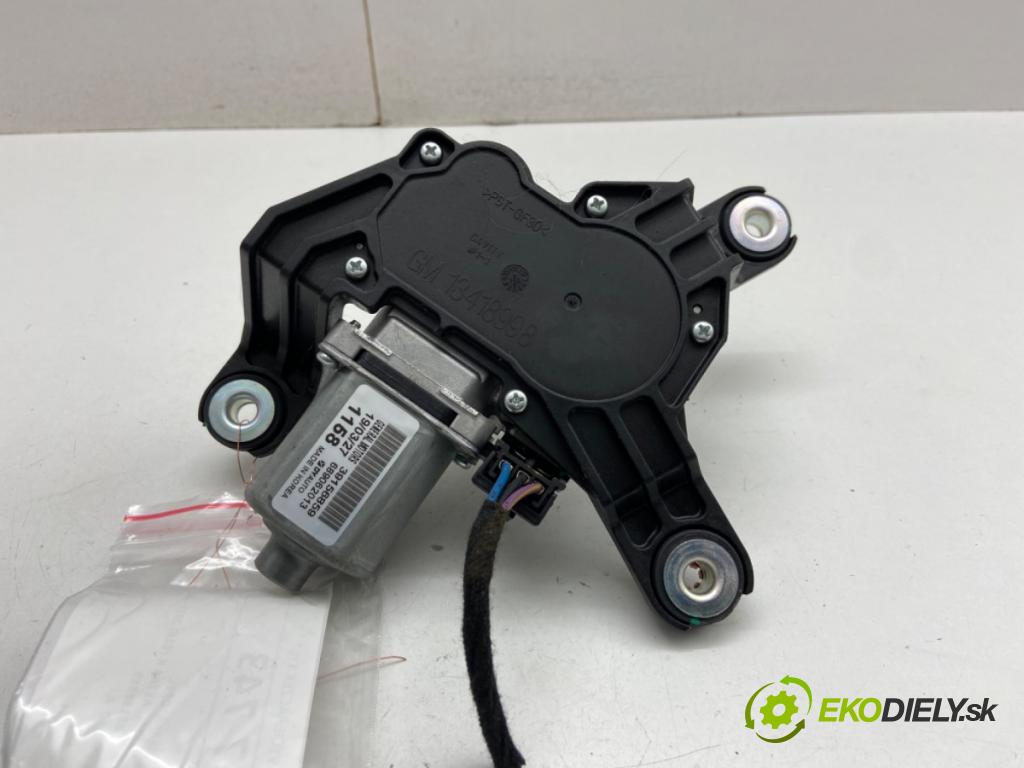 OPEL ASTRA K liftback 2019 110 kW 1.4 Turbo (68) 1399 Motor stieračov zad 39156859