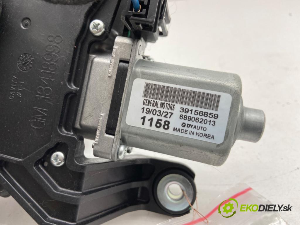 OPEL ASTRA K liftback 2019 110 kW 1.4 Turbo (68) 1399 Motor stieračov zad 39156859