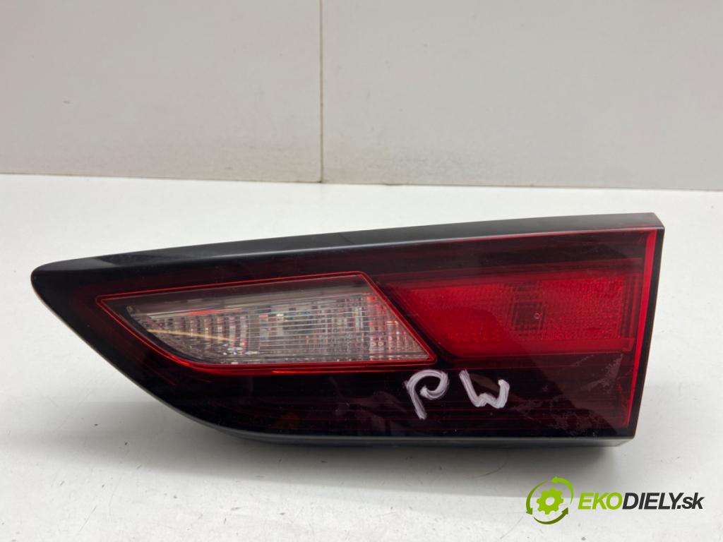 OPEL ASTRA K liftback 2019 110 kW 1.4 Turbo (68) 1399 světlo pravý zadní část vnitřní 39098789