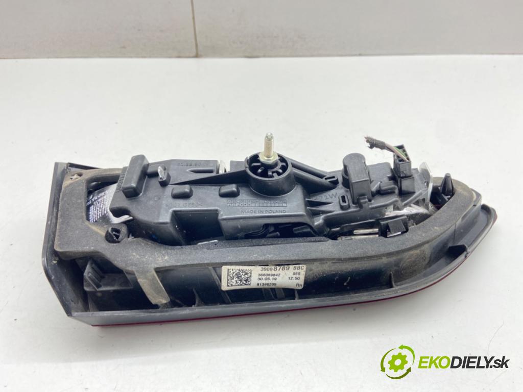 OPEL ASTRA K liftback 2019 110 kW 1.4 Turbo (68) 1399 světlo pravý zadní část vnitřní 39098789