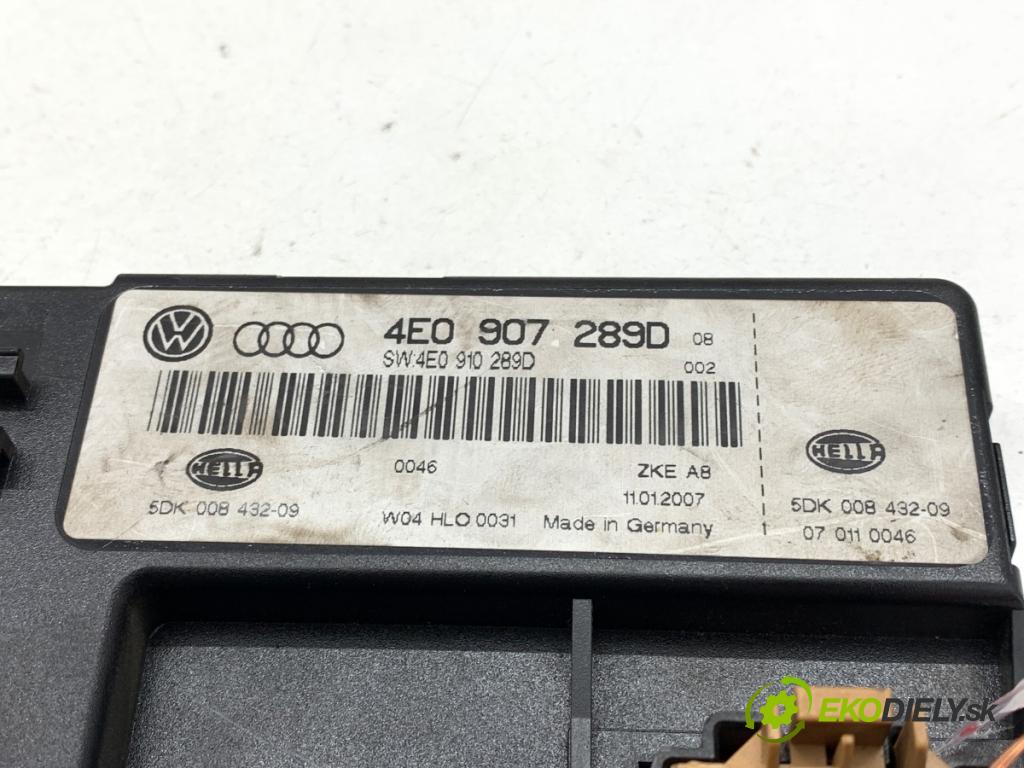 AUDI A8 D3 sedan 2007 331 kW S8 quattro 5204 modul komfortu 4E0907289D (Komfortní modul)