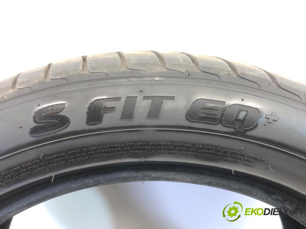 --- ---      PNEUMATIKA: 2X 215/50 R17 LAUFENN: