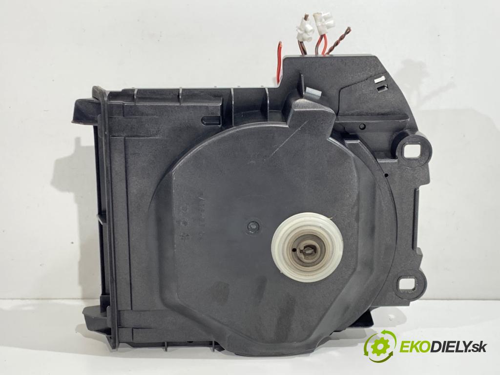 BMW F11 Kombi 2011 135 kW 520 d 1995 reproduktory 9195199-02