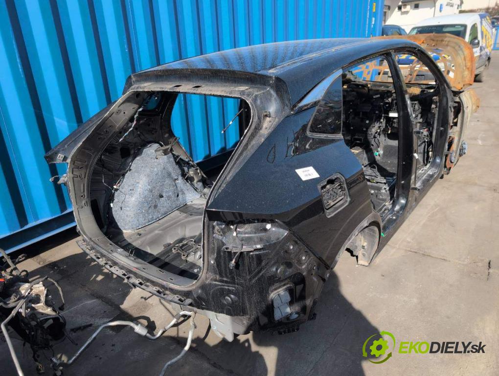MG (SAIC) HS SUV 2024 124 kW 1.5 20 T 1490 KAROSERIA ČTVRŤÁK střecha + CELÝ pravý boční 